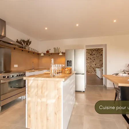 Groupe 21 Pers - Ideal Famille Amis Pro - Atelier Ludique - Espace Receptiion Seminaire - 30 Mn Puydufou Nueil-sous-les-Aubiers