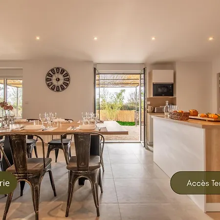 Groupe 21 Pers - Ideal Famille Amis Pro - Atelier Ludique - Espace Receptiion Seminaire - 30 Mn Puydufou