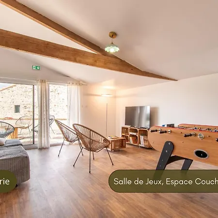 Casa vacanze Idéal Groupe - Atelier Ludique - Espace Réceptiion - 30 Mn Puydufou Nueil-sous-les-Aubiers