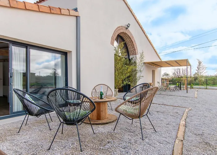 Сasa de vacaciones Idéal Groupe - Atelier Ludique - Espace Réceptiion - 30 Mn Puydufou Nueil-sous-les-Aubiers